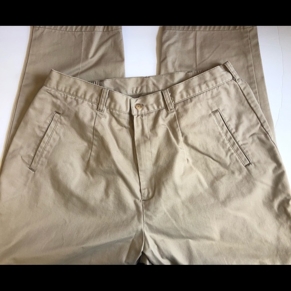 📚 2/$12 Fashion Bug Khakis - Picture 1 of 5